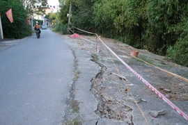 Đê Cà Lồ - Nam Viêm nứt cả trăm mét, Phú Thọ ban bố tình huống khẩn cấp