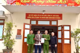 Nhận lại hơn 62 triệu đồng tiền chuyển khoản nhầm ngày mùng 1 Tết