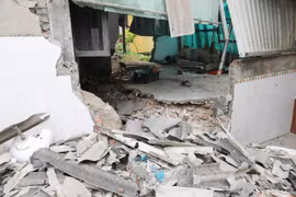 Sạt lở khiến 14 hộ dân phải di dời, Phú Thọ công bố tình huống khẩn cấp