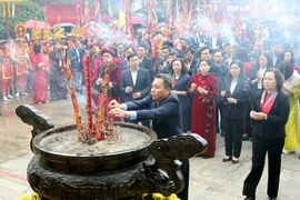 Mùng 7 tháng Giêng, tri ân công đức Tổ Mẫu Âu Cơ