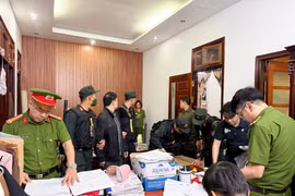 Cơ quan điều tra bắt và khám xét nơi ở của đối tượng Lý Công Sinh.