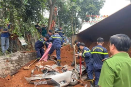 Nguyên nhân vụ xe đầu kéo lật đè ôtô, xe máy khiến hai người tử vong ở Phú Thọ