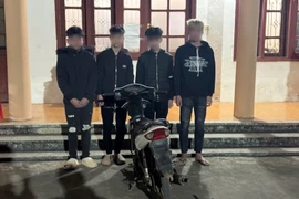 Phú Thọ xử lý nhóm xịt hơi cay vào người đi đường 'cho vui'