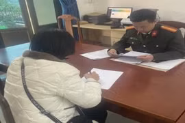 Chia sẻ tin mưa lũ “chết hàng trăm người”, một phụ nữ bị công an xử lý