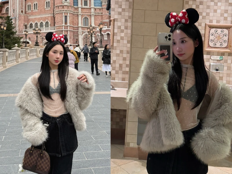 Streamer cô giáo diện áo xuyên thấu đi Disneyland hút ánh nhìn