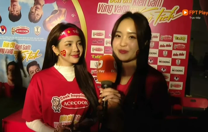 Danh tính gái xinh có dự đoán tỷ số Việt Nam - Singapore cực đỉnh