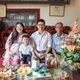Gia đình anh Nguyễn Bá Quyền trúng xe VF 3 ngay trước khi đón thành viên mới
