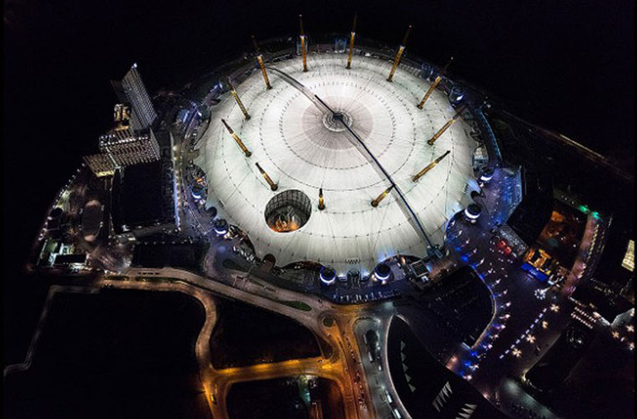 Sân khấu O2 Arena ở thành phố London.