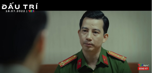 Hồng Quang được biết đến là gương mặt nổi bật trong làng sân khấu kịch phía Bắc. Điểm nhấn trong sự nghiệp của Lê Hồng Quang là khi xuất hiện trong "Bến cò sông vạc" của đạo diễn Bạch Diệp. Tuy nhiên phải đến vai Quang trong "Vào Nam ra Bắc", anh mới cảm thấy tự tin hơn trong nghề nghiệp. Tiếp đó, anh liên tục góp mặt trong nhiều phim chất lượng như: Trước thềm thế kỷ, Những ngày cuối cùng xà lim án chém, Hai Bình làm thủy điện, Nhật ký chiến trường... Thời gian gần đây, anh được khán giả chú ý với 2 phim: "Hoa hồng trên ngực trái" và "Đấu trí".