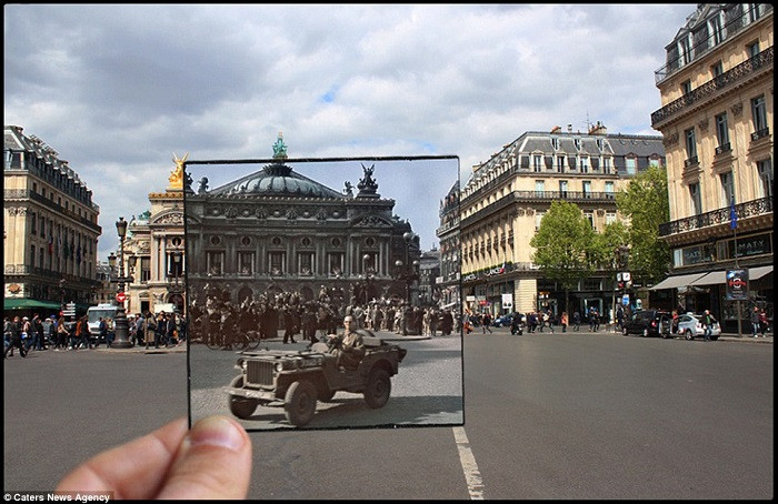 Phía trước nhà hát Palais Garnier.