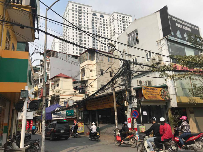 Những mâu thuẫn giữa chủ đầu tư và cư dân nhiều tháng nay không được giải quyết. Điều này sẽ khiến chung cư cao cấp nằm trong phố nhỏ Đại Từ sẽ trở thành điểm nóng tranh chấp chung cư trên địa bàn Hà Nội hay không?