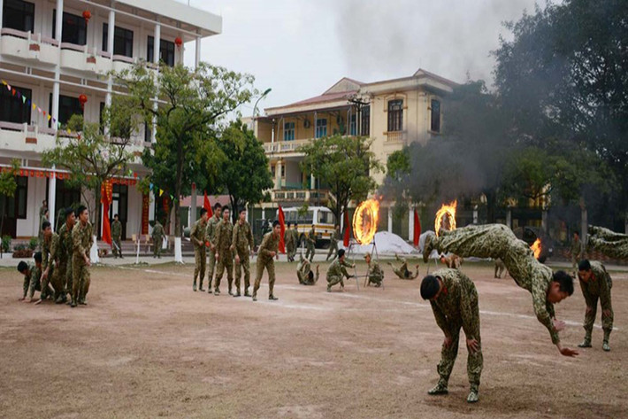 Là đơn vị thực hiện nhiệm vụ chuyên trách chống khủng bố của Bộ tư lệnh Thủ đô Hà Nội, thời gian qua cán bộ, chiến sĩ Tiểu đoàn Đặc công 18 luôn nhận thức rõ nhiệm vụ, tổ chức duy trì nghiêm chế độ trực sẵn sàng chiến đấu, bảo vệ các sự kiện chính trị của đất nước và của thành phố diễn ra trên địa bàn Thủ đô Hà Nội.