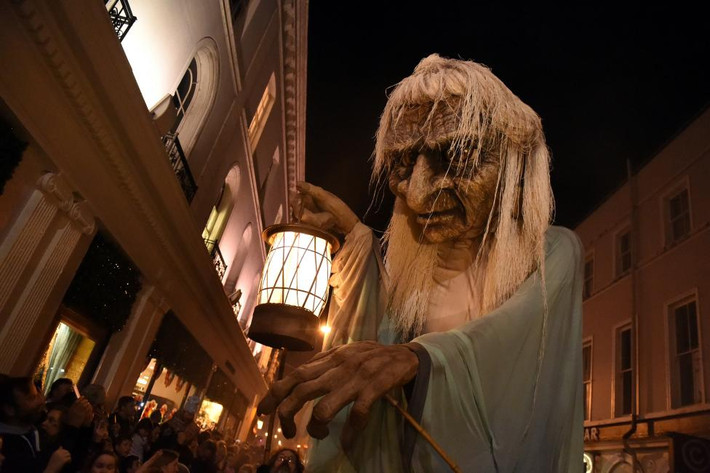 Hình ảnh tại lễ hội Halloween ở Galway, Ireland. Ảnh Reuters