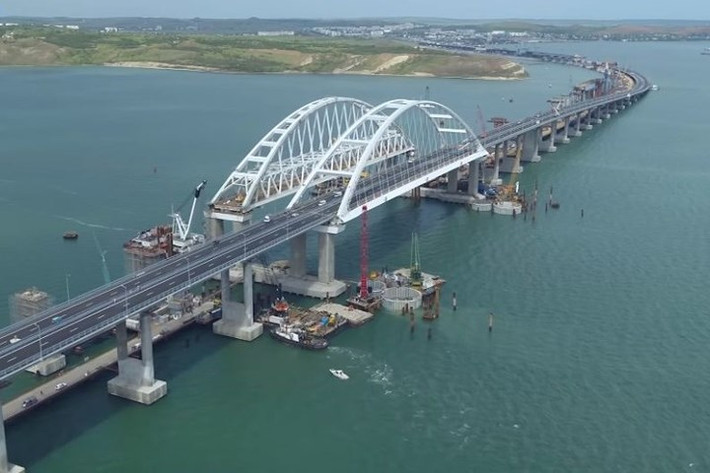 Khu vực vòm của cầu Crimea/Kerch. Cầu bắc qua eo biển Kerch, nối bán đảo Crimea với miền nam lục địa Nga. Ảnh: SouthFront.