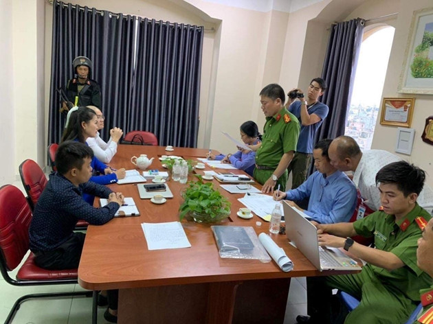 Căn cứ kết quả điều tra cho thấy, ông Lĩnh và đồng phạm lập ra Công ty CP địa ốc Alibaba và các công ty thành viên, tự vẽ các dự án không có thật tại một số tỉnh phía Nam chưa làm thủ tục pháp lý, chưa được cơ quan có thẩm quyền phê duyệt, cấp phép cho làm dự án… nhưng đã huy động tiền của hàng nghìn khách hàng để chiếm đoạt.
