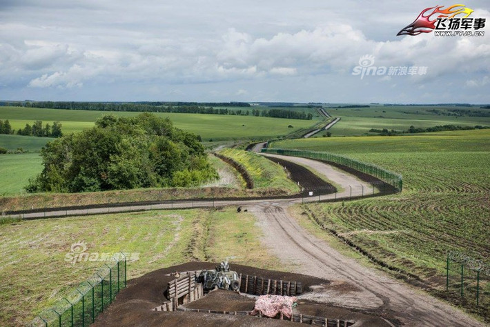 Mặc dù thời gian gần đây, có vẻ như Ukraine đã bị NATO và phương tây bỏ rơi sau khi miếng bánh ngon nhất là bán đảo Crime đã bị Nga "nuốt trọn". Tuy nhiên, thừa hưởng được nền công nghiệp quốc phòng tiên tiến từ thời Liên Xô, Ukraine vẫn tự tin rằng nước này sẽ có thể "trụ vững" trên con đường "chống Nga" dù có phải đơn phương độc mã. Nguồn ảnh: Sina.