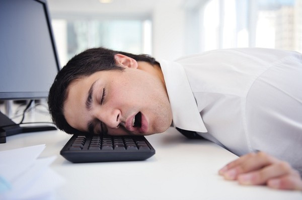 Phương pháp giảm giật cơ bắp: Nghỉ ngơi điều độ có quy luật, tránh thức đêm, học cách thư giãn làm giảm áp lực của mình.
