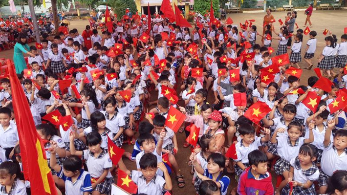 Bức thư đó không chỉ là sự khích lệ tinh thần, mà còn là lời nhắn nhủ về tầm quan trọng của học tập, học sinh trở thành những công dân có ích cho nước nhà. Từ đó, ngày 5/9 trở thành ngày khai giảng truyền thống của ngành giáo dục. (Nguồn ảnh:VnEconomy)