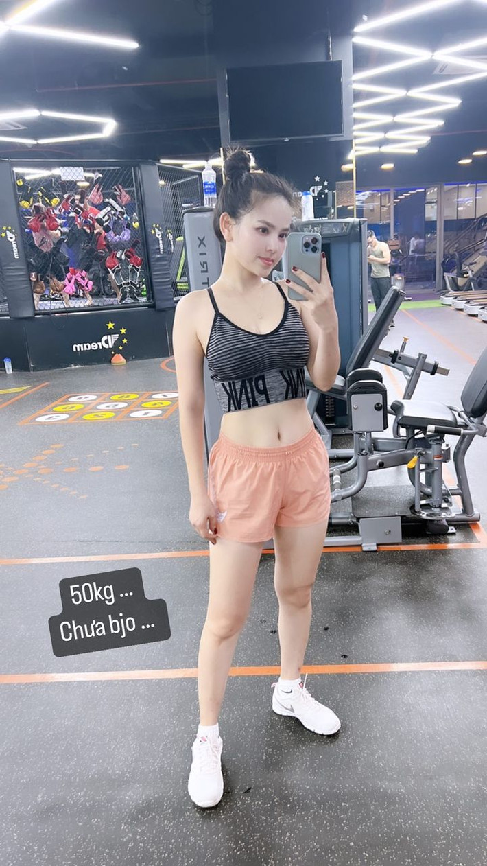 Sau nhiều năm nổi tiếng, đặc biệt là gây chú ý từ lùm xùm hẹn hò với diễn viên Anh Đức, hiện tại hot girl Mì Gõ này đã có nhiều đổi khác.