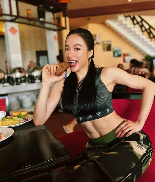 Bên cạnh đó, Angela Phương Trinh còn khiến ai nấy ngỡ ngàng khi liên tục trưng trổ thân hình cơ bắp.