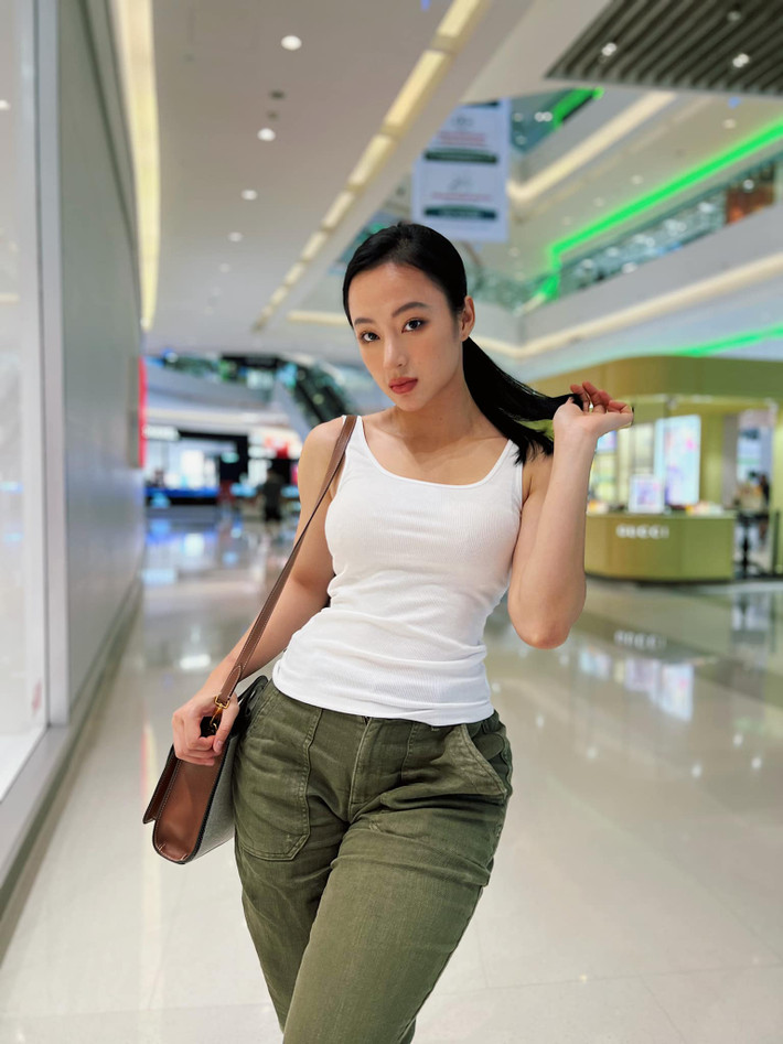 Bên cạnh việc ăn chay, người đẹp cũng dành thời gian cho việc tập gym để có thân hình cơ bắp như hiện tại. Ảnh: FBNV