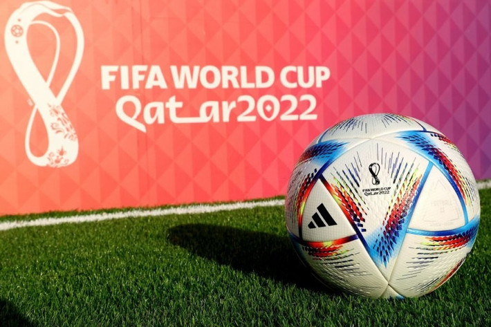 Trái bóng chính thức của World Cup 2022 có tên Al-Rihla và đây là trái bóng 14 liên tiếp được hãng Adidas tạo ra để phục vụ World Cup.