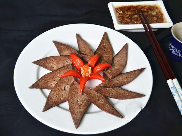 Phụ nữ mang thai cũng không nên ăn gan lợn thường xuyên vì phụ nữ mang thai mà ăn quá nhiều gan lợn thì sẽ dẫn đến lượng vitamin A trong cơ thể quá nhiều dẫn tới những biểu hiện chóng mặt, buồn nôn, tổn thương da... Ảnh: jxds.