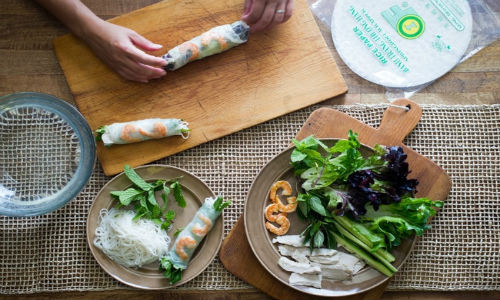 Món ăn này được các chuyên gia ẩm thực đánh giá là có sự cân bằng hoàn hảo giữa hương vị và các nguyên liệu. Ảnh: White on Rice Couple.