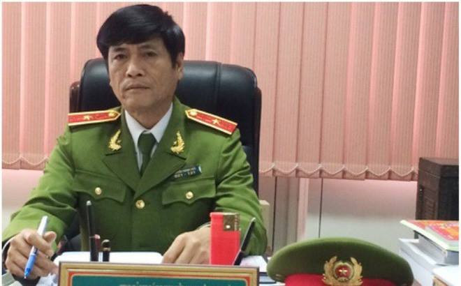 Tướng Nguyễn Thanh Hóa bảo kê đường dây đánh bạc nghìn tỷ: Tháng 3/2018, cơ quan an ninh điều tra công an tỉnh Phú Thọ ra quyết định khởi tố bị can, bắt tạm giam với ông Nguyễn Thanh Hóa - nguyên cục trưởng Cục Cảnh sát công nghệ cao để điều tra về tội "tổ chức đánh bạc". (Ảnh: Nhadautu)