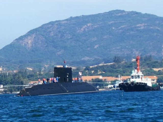 Việc không thể hoạt động quá gần bờ khiến cho tàu ngầm Kilo bị hạn chế về khu vực giao tranh, khó có thể tiếp cận được những đảo nhỏ ở khoảng cách gần. Nguồn ảnh: Pinterest.