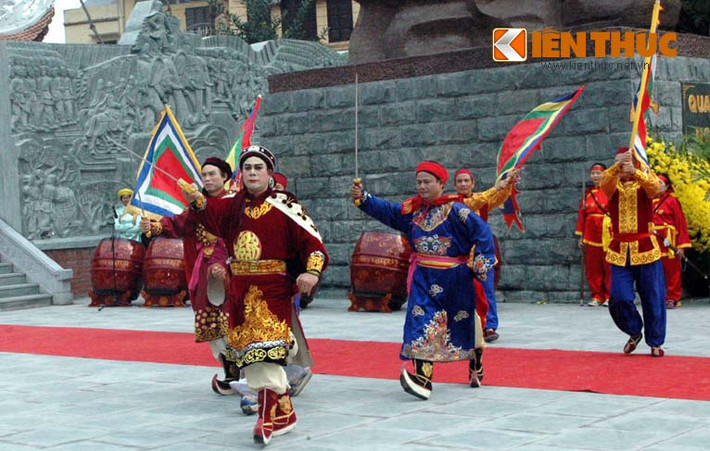 ... thần tốc xuất trận...