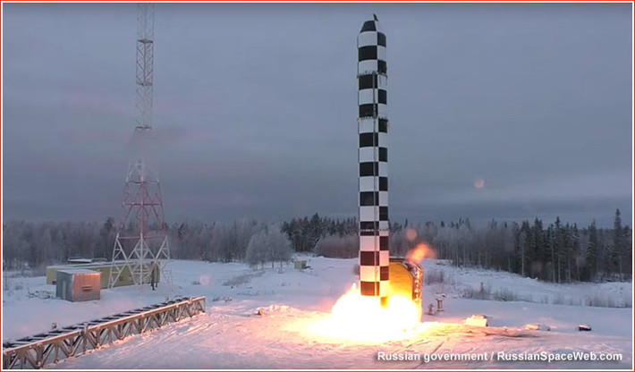 Được coi là một trong sáu loại vũ khí mang tính chiến lược của Quân đội Nga, tên lửa ICBM Sarmat vừa mới được Tổng thống Nga Vladimir Putin tiết lộ những thông tin đầu tiên hồi tháng 3/2018 vừa rồi. Nguồn ảnh: Rusgov.