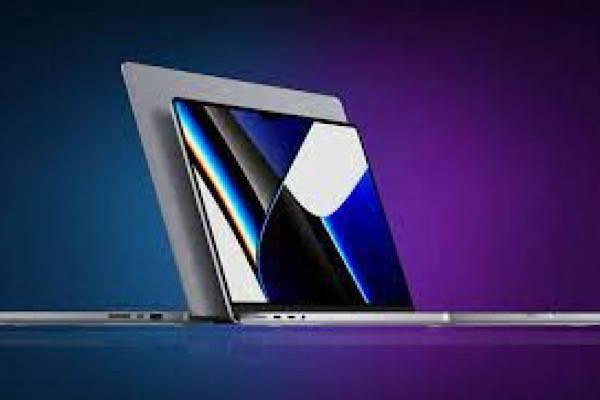 Mark Gurman cho biết chiếc iPad lai MacBook với màn hình gập của Apple có thể sẽ được ra mắt vào năm 2026. Cũng có nghĩa là còn khá lâu nữa chúng ta mới được thấy thiết bị đột phá này từ Apple.