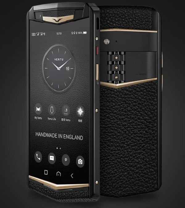 Không chỉ là chất liệu có độ cứng cao gấp đôi so với thép không gỉ, Titanium còn sở hữu trọng lượng nhẹ hơn mang đến sự tiện dụng cho chủ nhân.