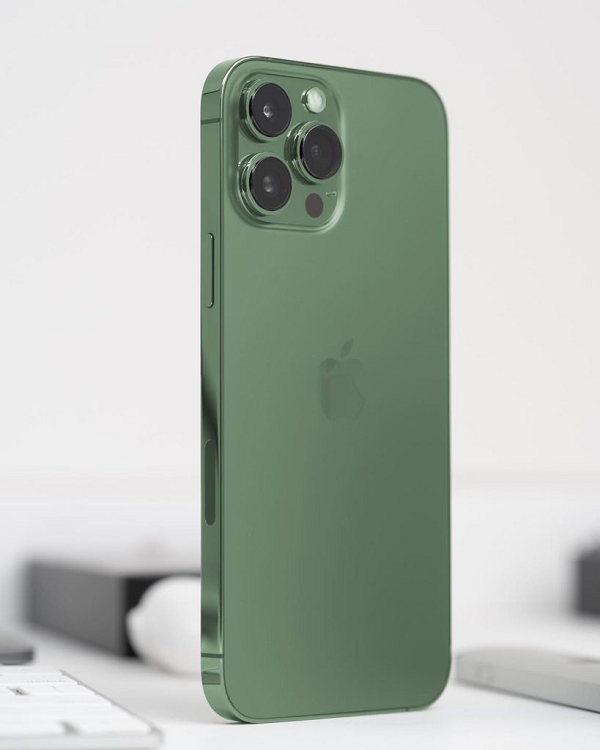 Bốn mẫu iPhone 14 sẽ ra mắt năm 2022 gồm iPhone 14 (6.1 inch), iPhone 14 Max (6.7 inch), iPhone 14 Pro (6.1 inch), và iPhone 14 Pro Max (6.7 inch).