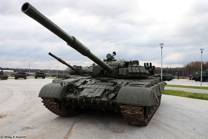 Theo truyền thông quốc tế, Lào sẽ nhận được khoảng "vài chục" chiếc xe tăng T-72B tuy nhiên số lượng chính xác là bao nhiêu vẫn chưa rõ. Ngoài T-72B, Quân đội Lào còn có trong tay các loại xe tăng khác như T-54/55, T-34-85 hay PT-76. Nguồn ảnh: Militaryscout.