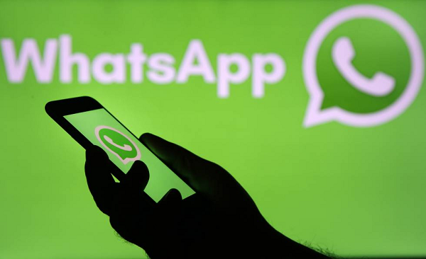 Vừa qua, WhatsApp đã gửi một bức tối hậu thư đến hàng trăm triệu người dùng của mình trên toàn thế giới: kết nối và chia sẻ dữ liệu của mình với Facebook, công ty mẹ của ứng dụng này, nếu không sẽ bị xóa tài khoản.