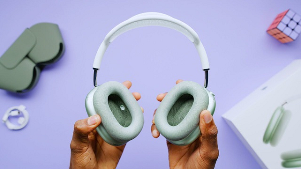 Theo báo cáo mới từ MacRumors, kể từ khi ra mắt, ngày càng có nhiều người dùng phàn nàn về tình trạng tụt pin quá nhanh của AirPods Max.