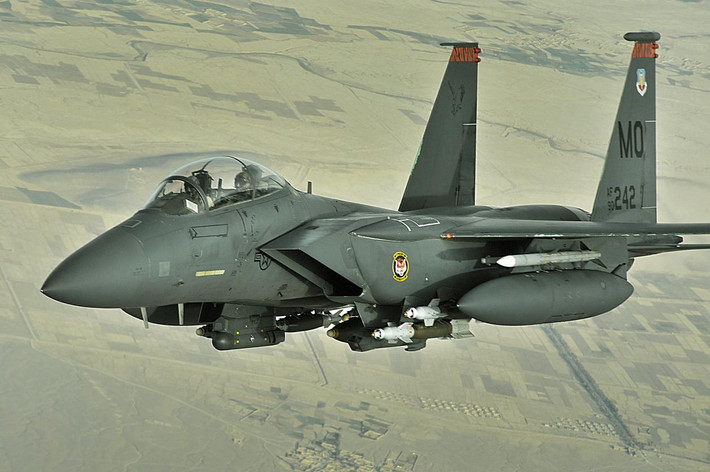 Ngoài ra, tiêm kích F-15E còn được trang bị một khẩu pháo 20mm 6 nòng loại M61A1 với cơ số đạn lên tới 500 viên. Nguồn ảnh: Jetphoto.