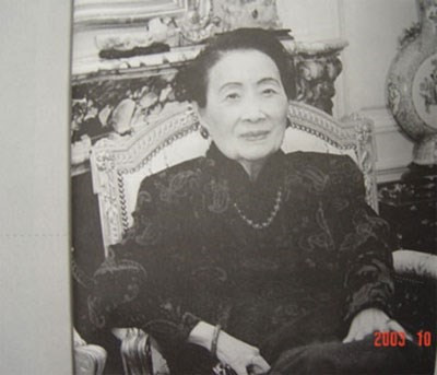 Tống Mỹ Linh sống ở thành phố New York, Mỹ kể từ đó cho đến khi qua đời vào tháng 10/2003. Khi ấy, bà thọ 106 tuổi.