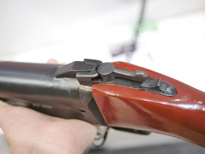 Về những khẩu M79 “Made in Việt Nam” chúng không quá khác biệt so với nguyên mẫu gốc, khi có thông số kỹ thuật tương đồng vẫn sử dụng cỡ đạn 40x46mm và có chế độ bắn từng viên với tầm bắn hiệu quả vào khoảng 350m và có tốc độ bắn trung bình 6 phát/phút. Nguồn ảnh: Miles V.