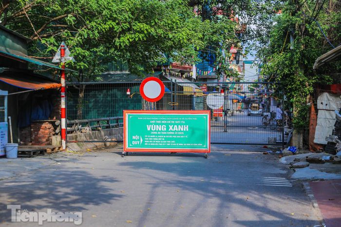 Trong đêm ngày 3/9, các cầu được lập chốt cứng này gồm: Liên Mạc 2; Cầu Phố Viên; Cầu Noi; Cầu Khu CN Bộ Công an; Đông La; Bích Hòa 2; Trạm bơm Khe tang; Cầu Mỹ Hưng; Cầu Đen; Cầu Dương Hiền; Hoàng Xá 2; Cầu Khánh Vân; Cầu làng Phúc Am; Duyên Thái; 2 vị trí trên Đường gom cao tốc Pháp Vân - Cầu Giẽ.Ngoài 16 cầu trên, Sở Xây dựng đang tích cực phối hợp với chính quyền địa phương hoàn thành chốt cứng 14 cầu còn lại, đó là: Cầu Đại học Vân Canh; Cầu cạnh cầu sông Đáy; Cầu cạnh hồ câu sông Đáy; Cầu Lại Dụ; Mai Lĩnh cũ; Cầu Đồng Hoàng; Cầu xóm sông Cầu (cầu sắt); Hoàng Xá 1, Đỗ Hà; Cầu Văn Xá; Cầu cạnh cocacola; Lối lên cao tốc từ đường kênh Hồng Vân; Cầu kẹ qua kênh Hồng Vân; Đê Hồng Vân.
