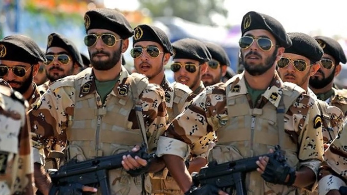 Tuy nhiên, bài học của Iraq trong quá khứ vẫn còn đó, dù có sức chiến đấu lớn tới đây, quân đội Iraq vẫn bị Mỹ nghiền nát chỉ sau vài ngày với sức mạnh vượt trội áp đảo. Nguồn ảnh: Pinterest.