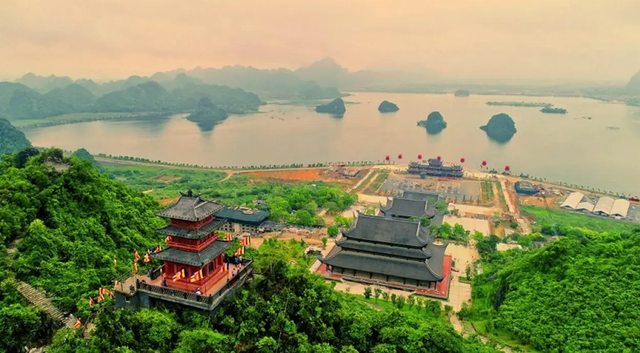 Để bảo tồn loài cá này, các nhà khoa học đã tiến hành bảo tồn và bảo vệ phát triển tự nhiên, đồng thời lai giống và sinh sản nhân tạo trong môi trường nuôi nhốt.(Ảnh: Traveloka)