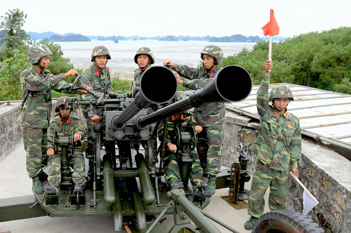 Tích cực tổ chức huấn luyện sát với điều kiện thực tế và tính năng của vũ khí trang bị kỹ thuật nên khả năng SSCĐ của cán bộ, chiến sĩ Đại đội Phòng không 16 không ngừng được nâng cao; góp phần cùng các lực lượng khác bảo vệ vững chắc vùng trời được phân công quản lý.