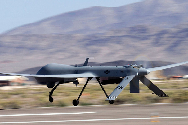 Trong quá khứ, MQ-1 thường được quân đội Mỹ sử dụng chủ yếu trong các nhiệm vụ trinh sát, thu thập thông tin tuy nhiên ở thời điểm hiện tại nó gần như thông thể đáp ứng các yêu cầu tác chiến mới dành cho một chiếc UAV mà Lầu Năm Góc đặt ra. Nguồn ảnh: Military.com.