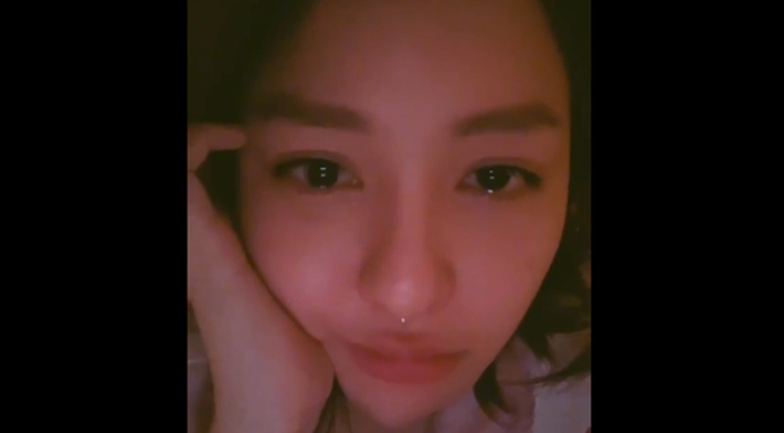 Cách đây ít ngày, hot girl Trâm Anh thu hút sự chú ý của nhiều người trên tiktok khi đăng tải đoạn clip ngồi khóc.