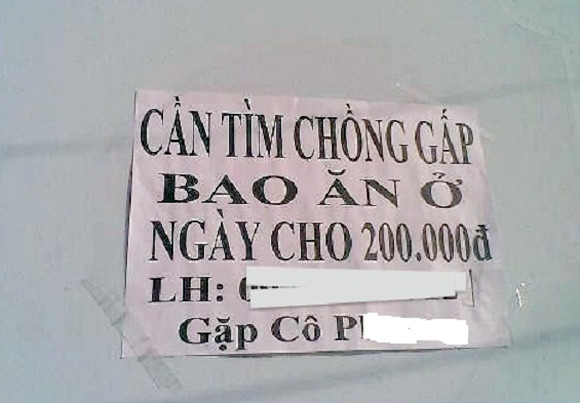 Trái ngược với những tiêu chuẩn khắt khe thường thấy, bảng thông báo tuyển chồng này lại khá đơn giản, gần như không cần tiêu chí gì mà còn được bao ăn ở 200 ngàn đồng.