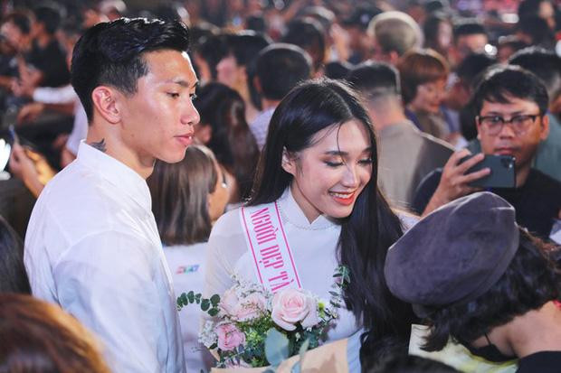 Chuyện hẹn hò của Đoàn Văn Hậu và Doãn Hải My đã làm cư dân mạng bán tán rôm rả bấy lâu.