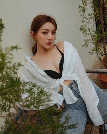 An An cũng được nhiều người yêu mến khi là hot girl hiếm khi có scandal. Trên mạng xã hội, cô chia sẻ về lối sống tích cực, lành mạnh, thường xuyên tập luyện thể thao.